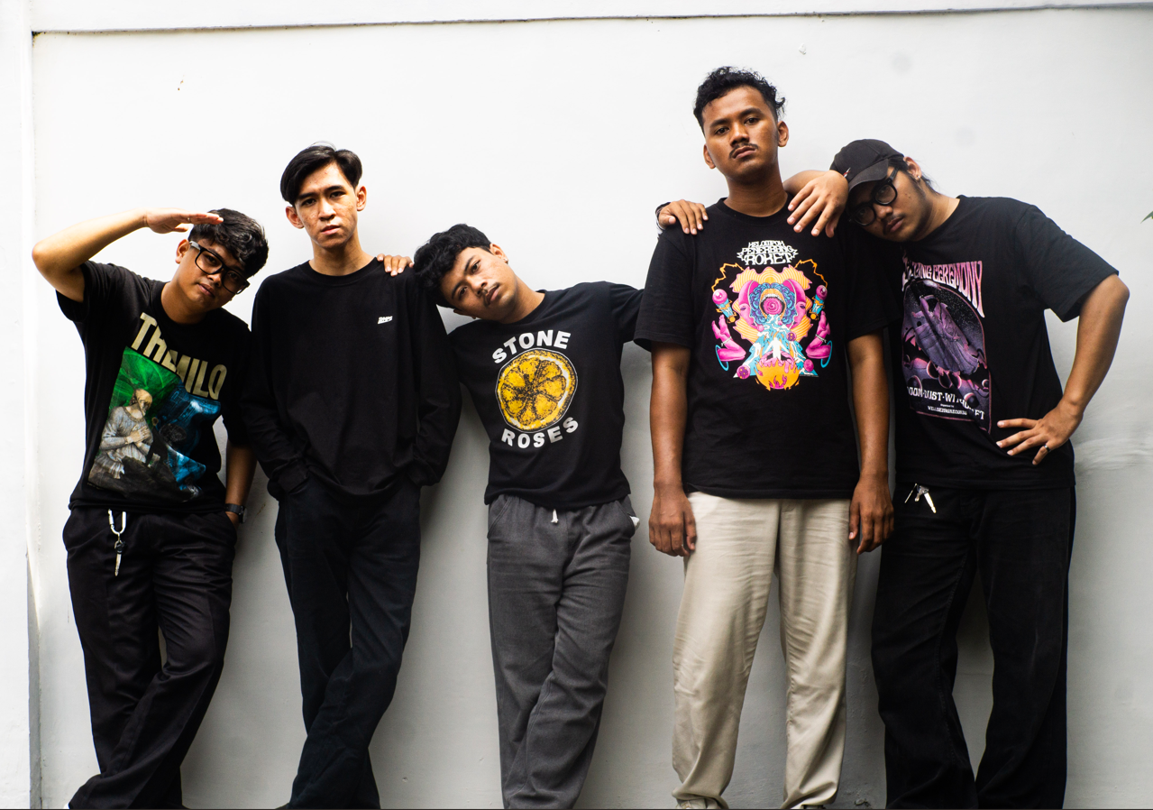 Fluxx Memperkenalkan Single Keduanya Berjudul "Koma"