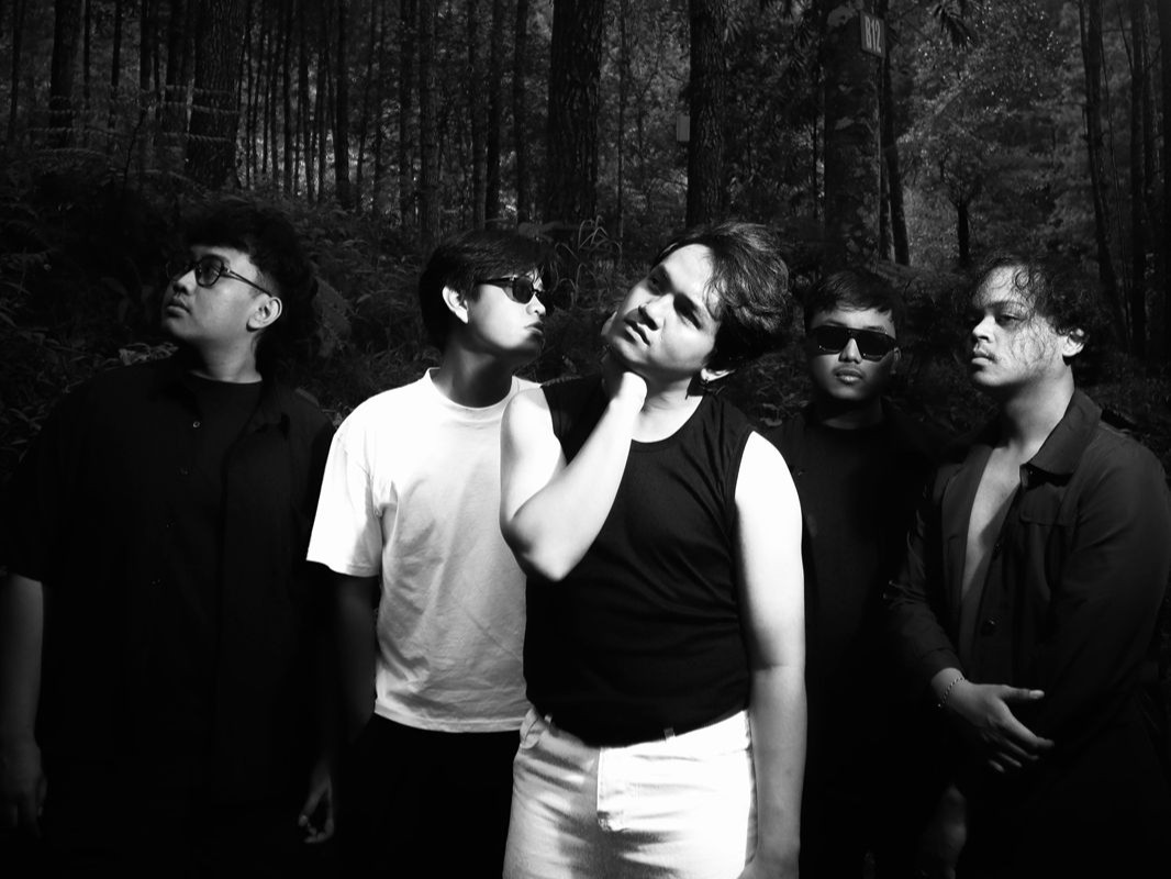 Silversky Memulai Babak Baru Eksplorasi Soniknya dengan Merilis EP "PARASVRAMA"